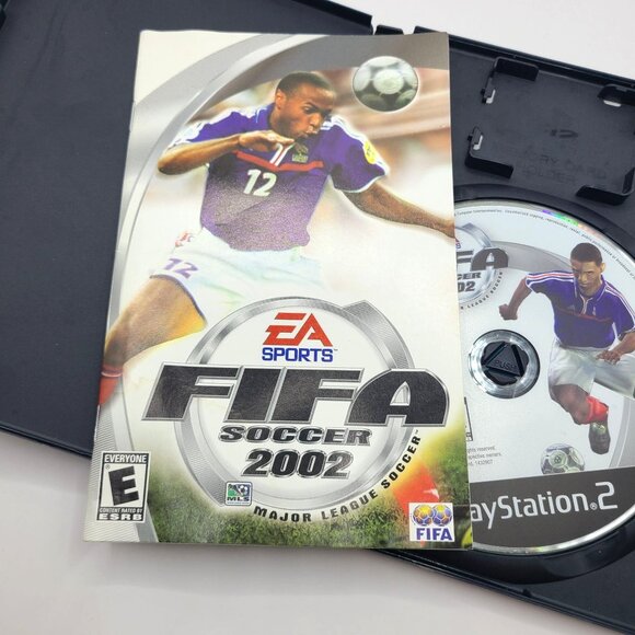 EA Sports FIFA Soccer 2002 PlayStation 2 Game Complete With Manual & Case - Picture 4 of 4